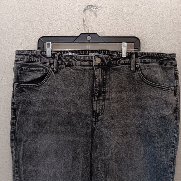 Ava & Viv High Rise Jeans Size 22 90's Straight Leg Stone Wash Black - Picture 9 of 13